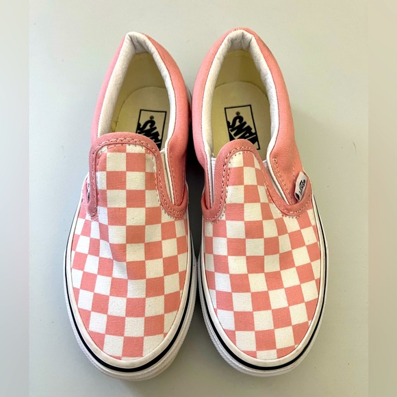 VANS-NWOT girls pink and white checkered slip on size 13 - Picture 2 of 6